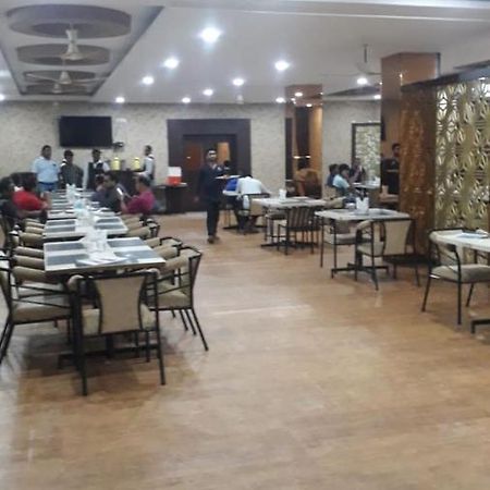 Hotel Bhagirathi Bhawanipatna Exteriör bild